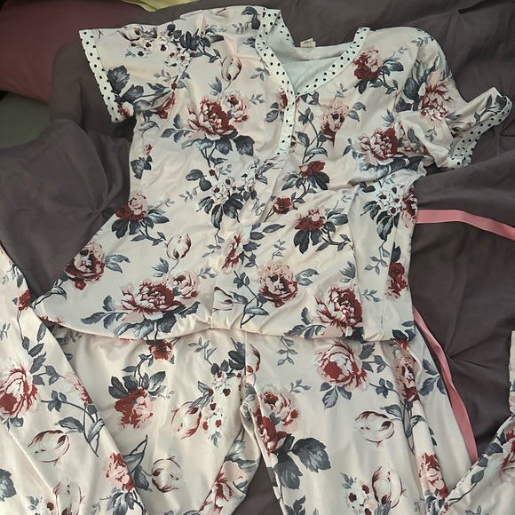 Floral Jammie’s - Picture 1 of 2